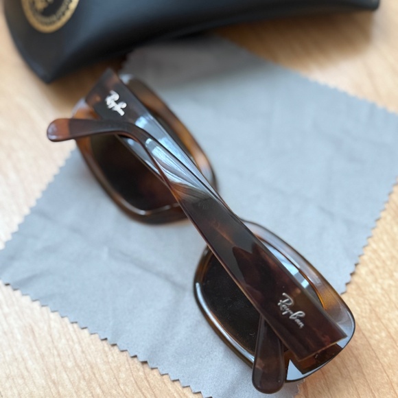 Ray Bans RB4122 - Picture 3 of 3